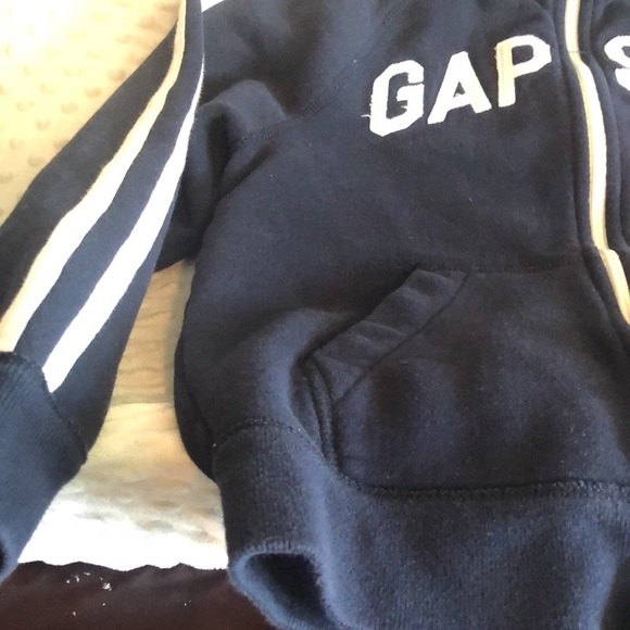 Gap kids medium size 8 zipper down sweatshirt - Picture 3 of 4